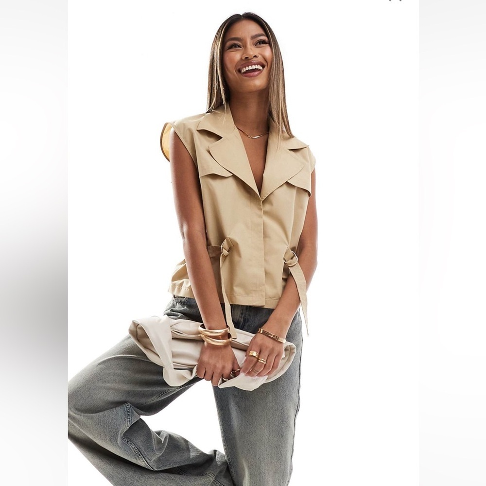 Tan Utility Vest. Size 4 - NWT - Picture 3 of 3